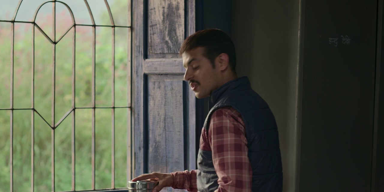 Gram Chikitsalay S01E03 Jhootha Sudhir 720p AMZN WEB-DL DDP5 1 x265 CineVood.mkv.0000